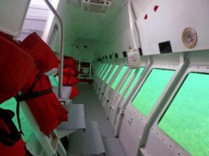 inside-the-glass-bottom